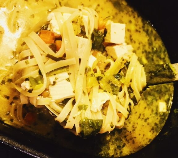 Miso Veggie Noodle Soup – Healing Soup Recipe | Healthy Eats by Jennie
